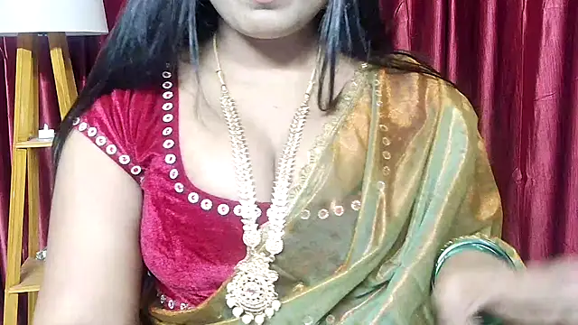 Webrowncouple online show from 11/10/25, 03:11