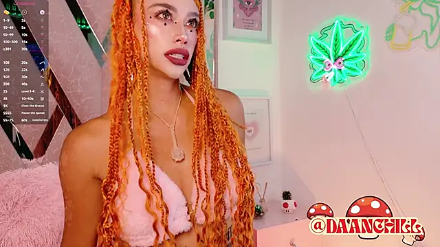 ScarlettRusso1 online show from 04/04/26, 10:13