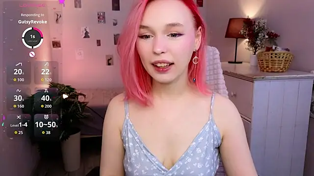 NaomiYoru online show from 04/10/26, 08:35