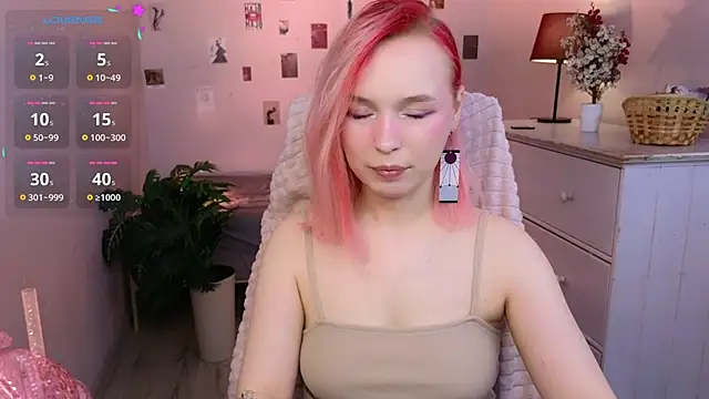 NaomiYoru online show from 05/05/26, 08:39