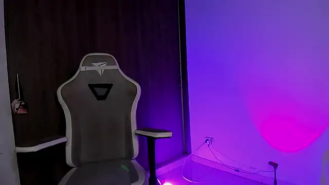 natevillage online show from 10/14/25, 11:05