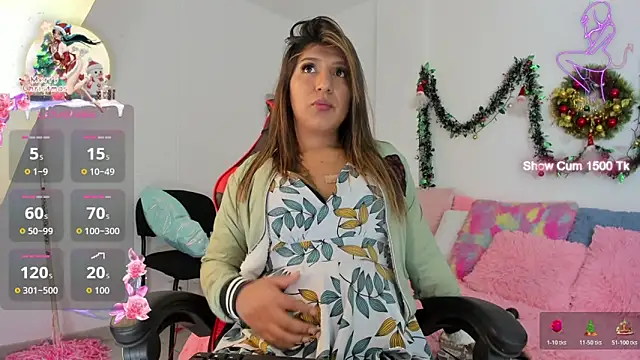 Snapshot of Ariana-Fernandez chatting on 12/22/25, 12:35 Ariana-Fernandez online show from 12/22/25, 12:35