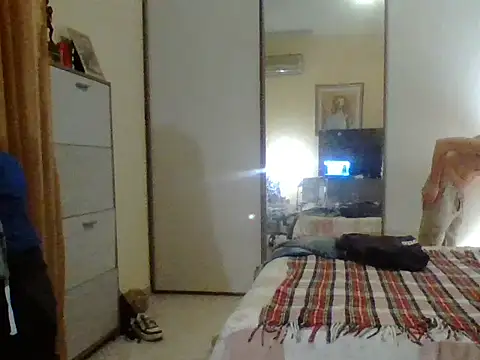 KalendaXL online show from 11/17/25, 07:08