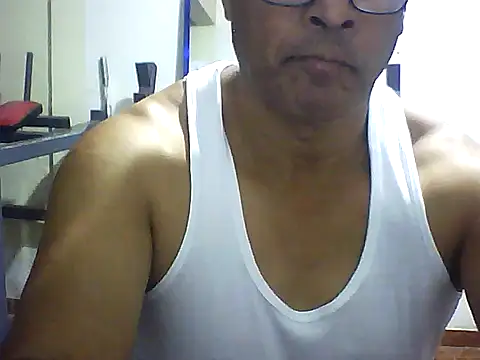 Snapshot of sexigym35 chatting on 10/01/25, 03:01 sexigym35 online show from 10/01/25, 03:01