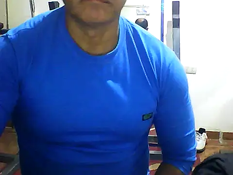 Snapshot of sexigym35 chatting on 10/11/25, 02:44 sexigym35 online show from 10/11/25, 02:44