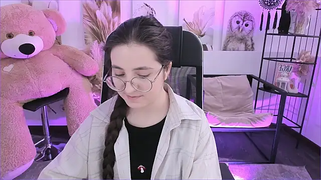 VirtuallVoyant online show from 12/18/25, 07:14