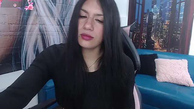Snapshot of gigi_gilt_ chatting on 07/29/26, 03:10 gigi gilt online show from 07/29/26, 03:10