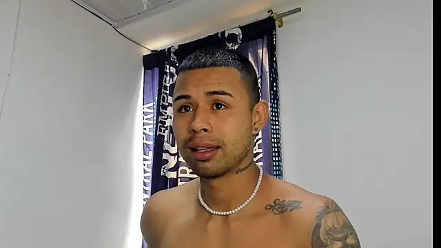  Logan Colton  online show from 11/19/25, 08:53