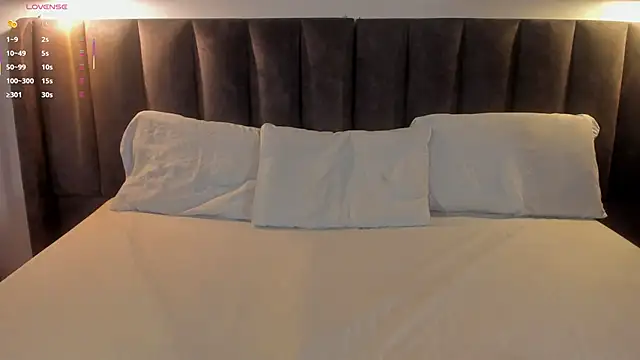 Sophie Smith19  online show from 11/06/25, 02:29