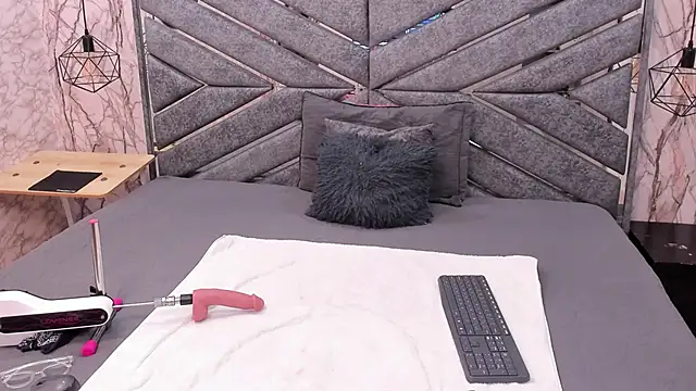 SASHA BROWNIE   online show from 03/05/26, 07:32