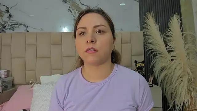 cloesummerr  online show from 03/05/26, 01:29