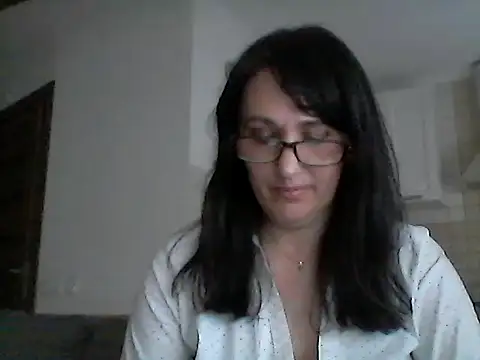 Snapshot of Elena48324 chatting on 05/06/26, 05:18 Elena48324 online show from 05/06/26, 05:18