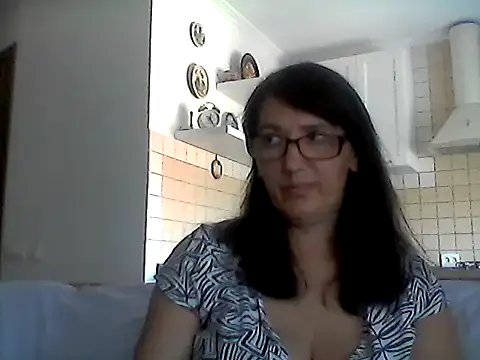Snapshot of Elena48324 chatting on 06/29/26, 09:26 Elena48324 online show from 06/29/26, 09:26