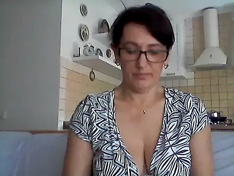 Snapshot of Elena48324 chatting on 07/14/26, 12:00 Elena48324 online show from 07/14/26, 12:00