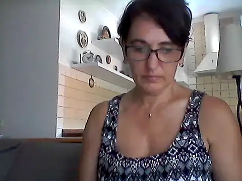 Snapshot of Elena48324 chatting on 08/01/26, 11:09 Elena48324 online show from 08/01/26, 11:09