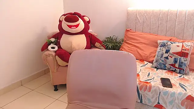  Tiffany1 online show from 12/05/25, 07:43