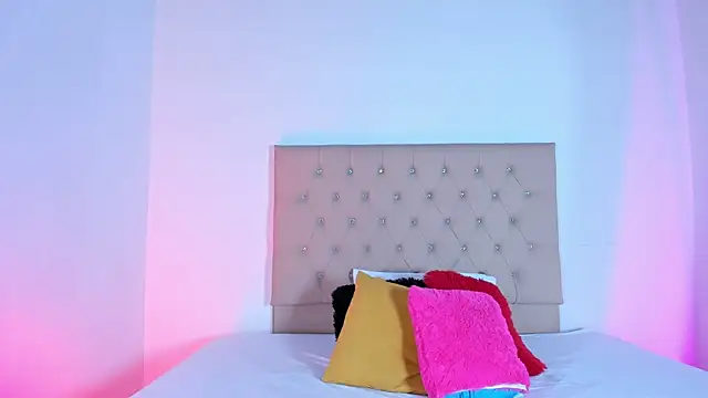 Zafiro  Brown online show from 11/02/25, 11:56