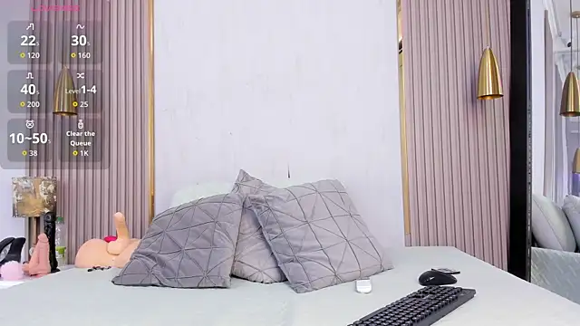 Skylar Smith  online show from 10/07/25, 12:46