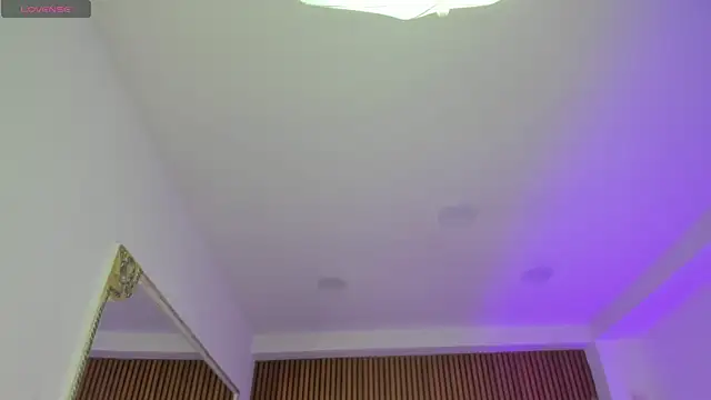 Starbutterflyy  online show from 04/20/26, 05:21