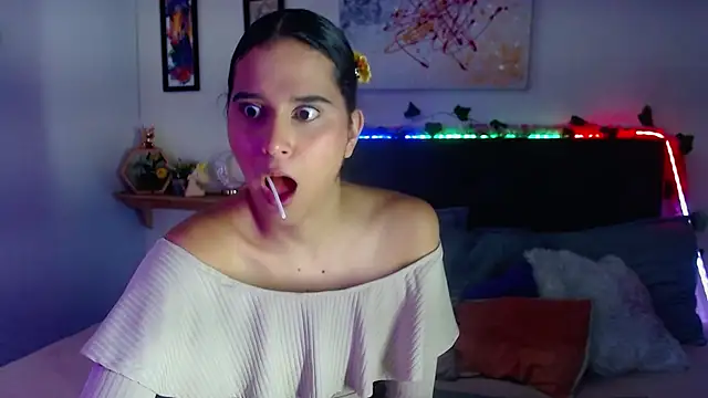 valentini villa online show from 11/25/25, 07:25