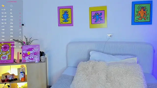 Snapshot of AprilAddams_ chatting on 10/28/25, 10:01 AprilAddams  online show from 10/28/25, 10:01