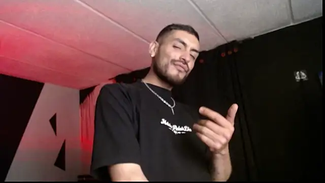 malek xarx  online show from 11/05/25, 02:33