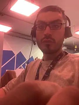 malek xarx  online show from 12/03/25, 02:59