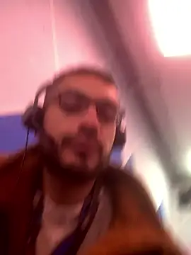 malek xarx  online show from 01/08/26, 03:03