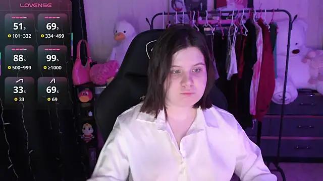 AmyVibess online show from 04/18/26, 08:09