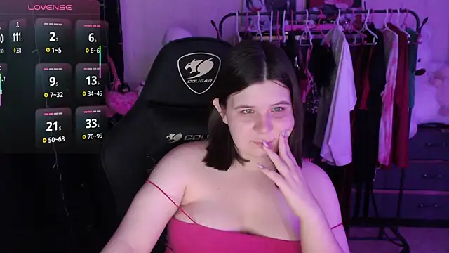 Snapshot of AmyVibess chatting on 06/18/26, 07:07 AmyVibess online show from 06/18/26, 07:07