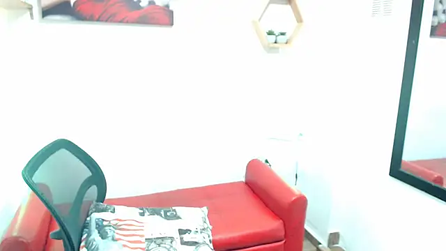 Snapshot of DIVAX_MONSERRAT chatting on 06/24/26, 06:40 DIVAX MONSERRAT online show from 06/24/26, 06:40