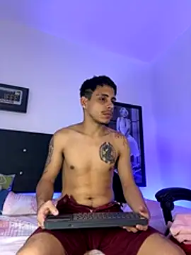 Luke Stone online show from 11/07/25, 06:19