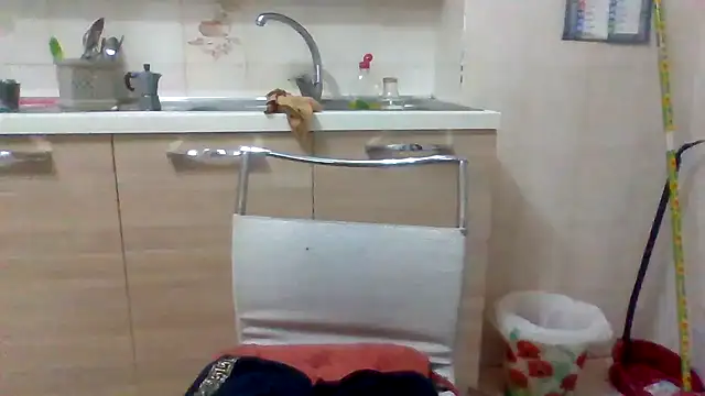 Kelly80 online show from 10/10/25, 03:05