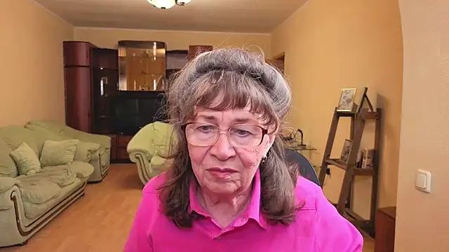 Betty Brick online show from 05/15/26, 04:36