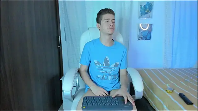 ThiagooJames online show from 09/13/25, 02:44