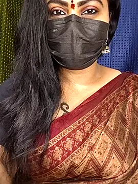 honey-flower online show from 09/25/25, 02:04