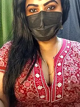 honey-flower online show from 02/07/26, 01:48