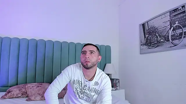 Lushian  online show from 02/04/26, 02:12