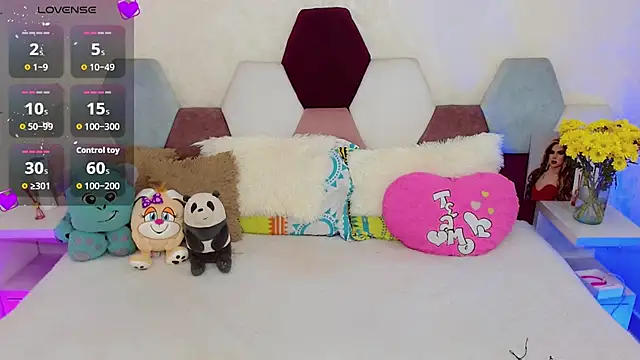 kushina uzumaki75 online show from 09/27/25, 04:28