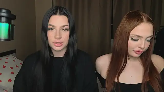 Snapshot of honey_____bunny chatting on 10/07/25, 12:35 honey bunny online show from 10/07/25, 12:35