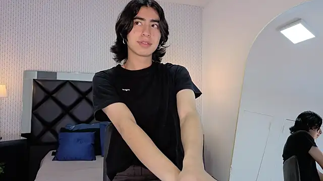 ryo light online show from 09/28/25, 08:36