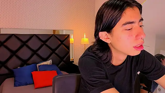 ryo light online show from 10/11/25, 08:29