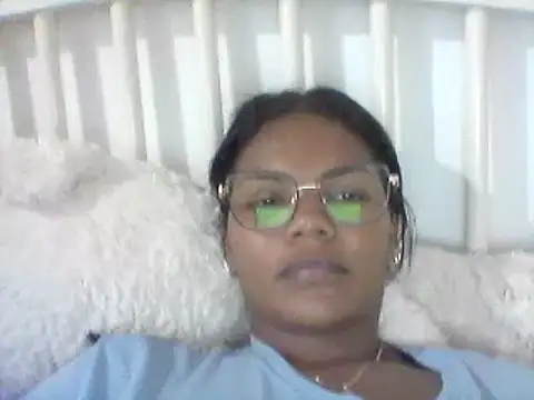 hermione francoo online show from 04/09/26, 02:22