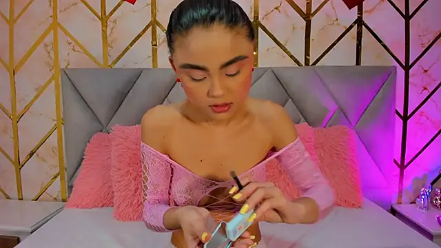 Cassidy 14 online show from 04/09/26, 08:14