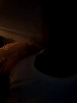 Snapshot of OfferedTearing chatting on 10/05/25, 02:04 OfferedTearing online show from 10/05/25, 02:04