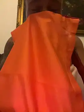 Snapshot of OfferedTearing chatting on 10/29/25, 10:55 OfferedTearing online show from 10/29/25, 10:55