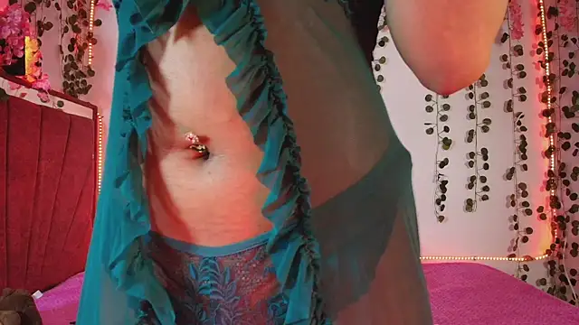 Snapshot of collins_Daph chatting on 10/23/25, 03:11 collins Daph online show from 10/23/25, 03:11