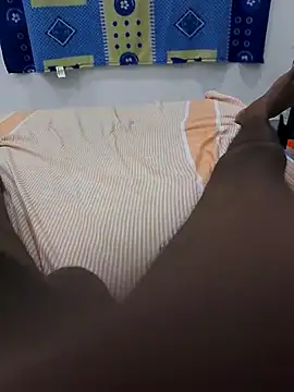 Snapshot of Luky2-35 chatting on 10/03/25, 06:38 Luky2-35 online show from 10/03/25, 06:38