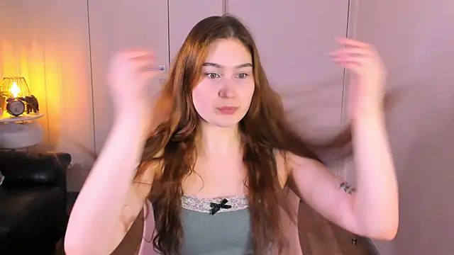 Lili Luuu online show from 03/16/26, 03:05