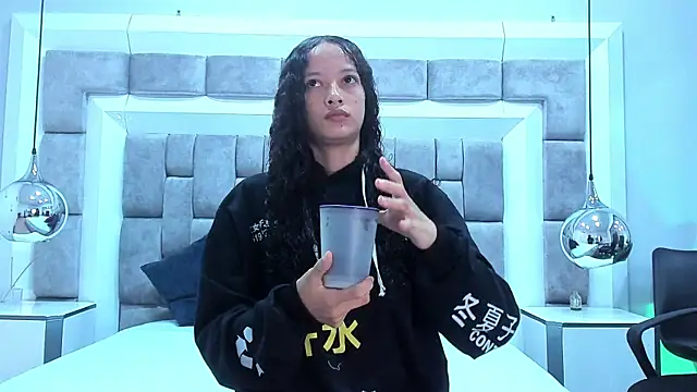 JuliettaBleer online show from 09/20/25, 11:55